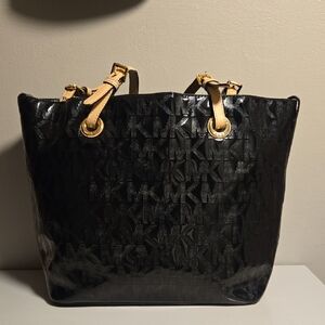 Michael Kors Jet Set Tote Black Patent Leather